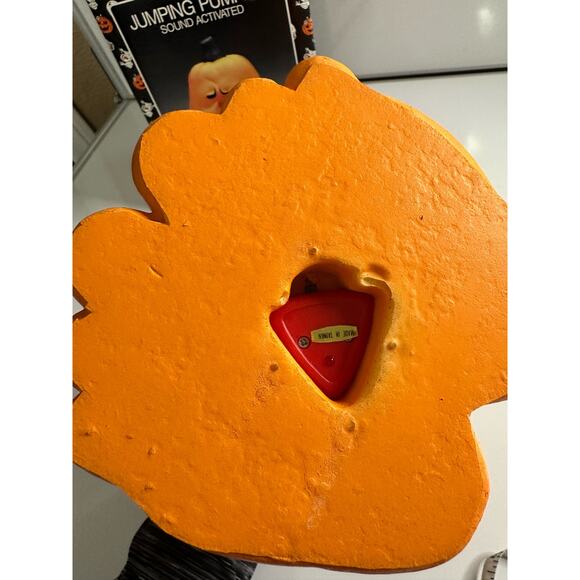 2 new vintage Halloween grumpy pumpkin displays. UNTESTED! Orange decoration - Picture 15 of 16